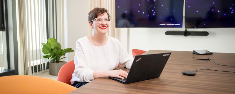 Gemeinsam mit ihrem Team begleitet Fabienne Schumacher den Übergang von der präklinischen Forschung in die klinische Anwendung.